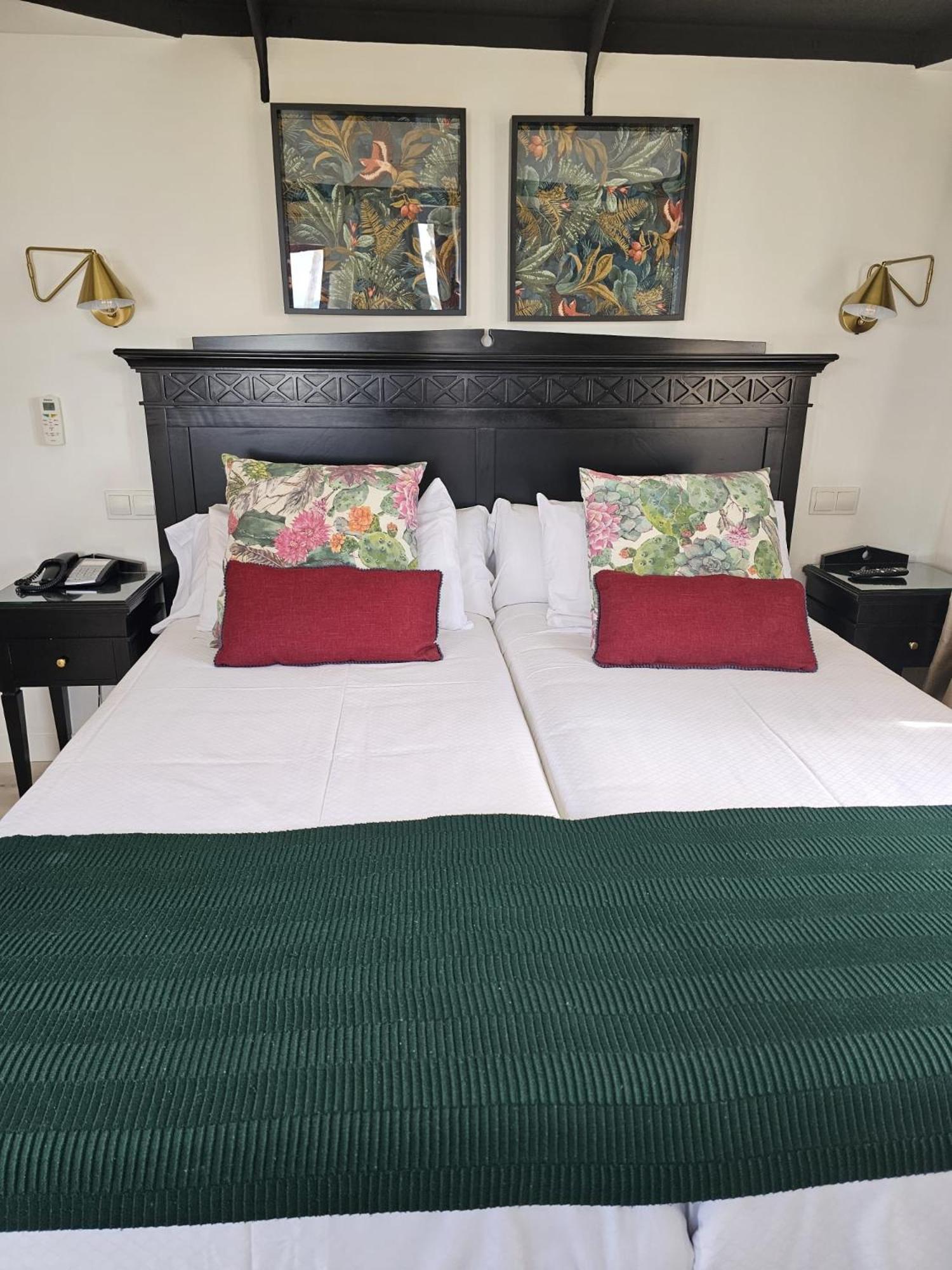 Hotel Ciutat Jardi Пальма-де-Майорка Экстерьер фото