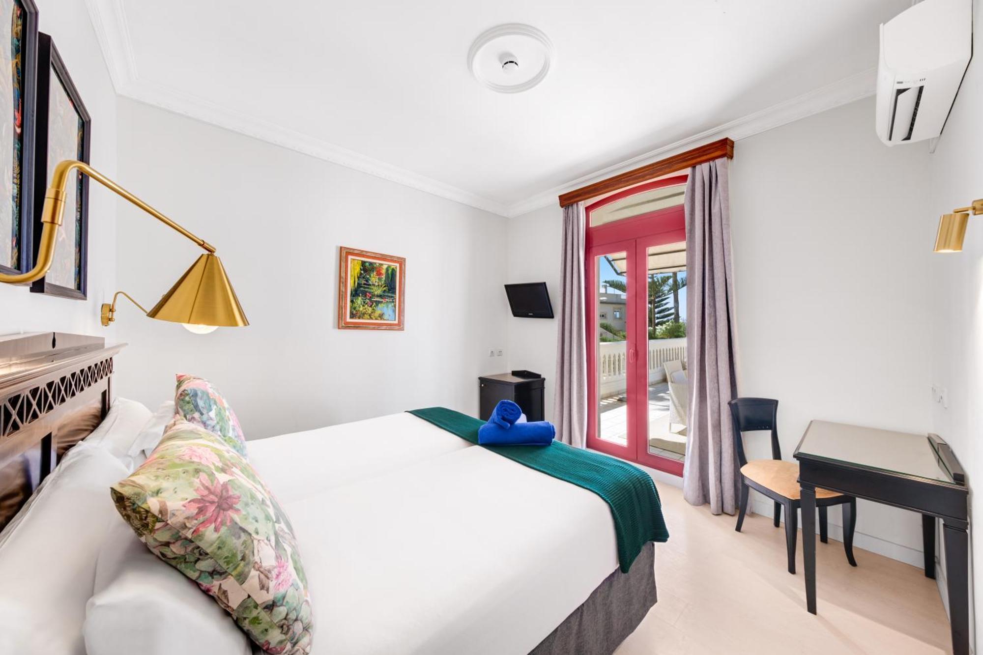 Hotel Ciutat Jardi Пальма-де-Майорка Экстерьер фото